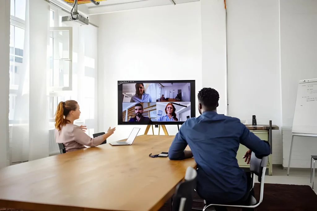 How does a virtual event work