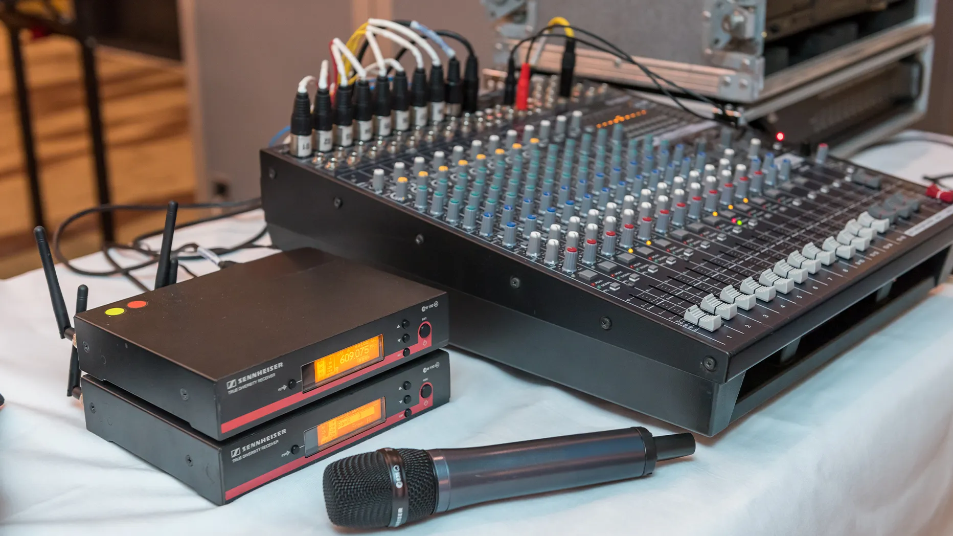 How To Choose The Best Microphone For Your Event