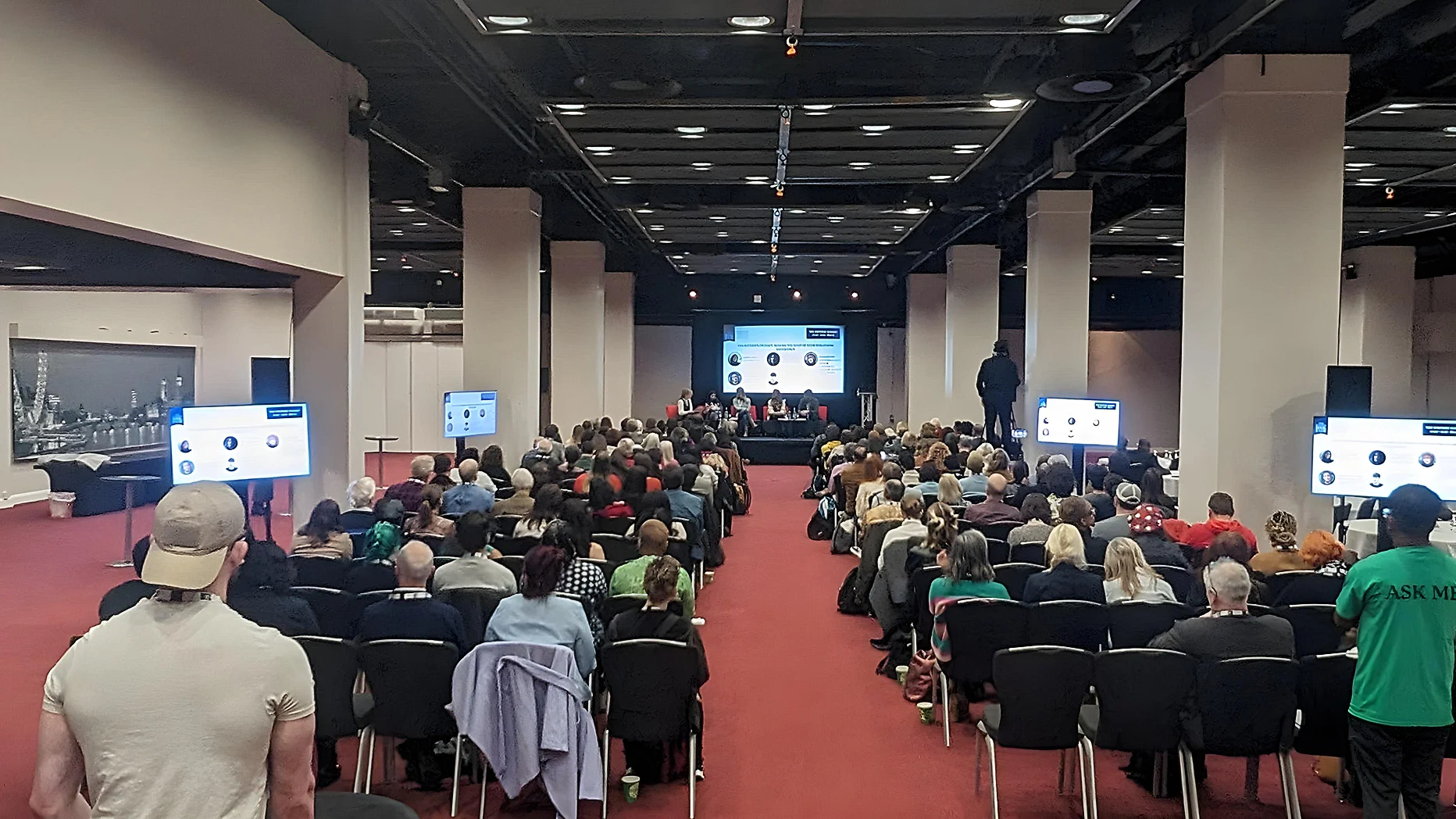 Professional Indoor Big Screen Hire For Events